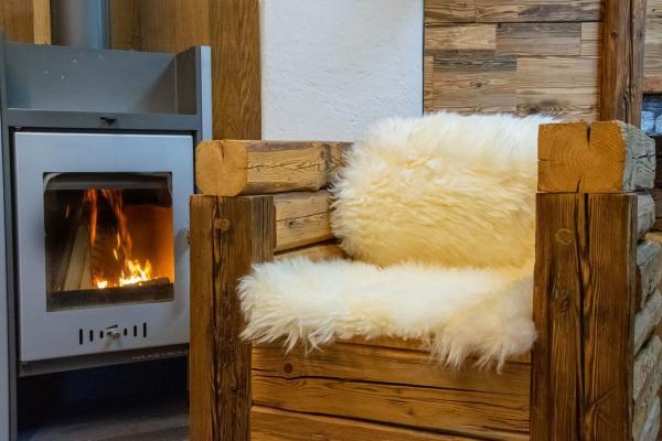 Altholz Sessel 65 scaled