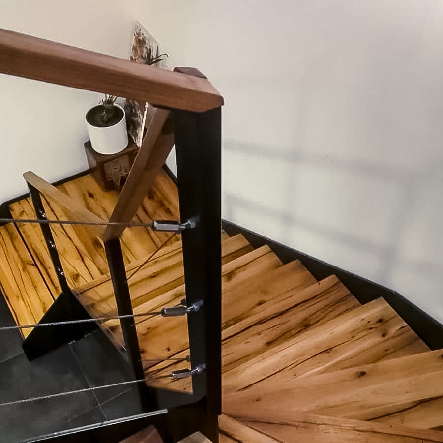 Leistungen Stufen in Altholz Eiche