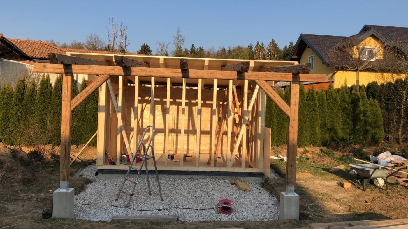 Leistungen Altholz-Pergola auf Maß
