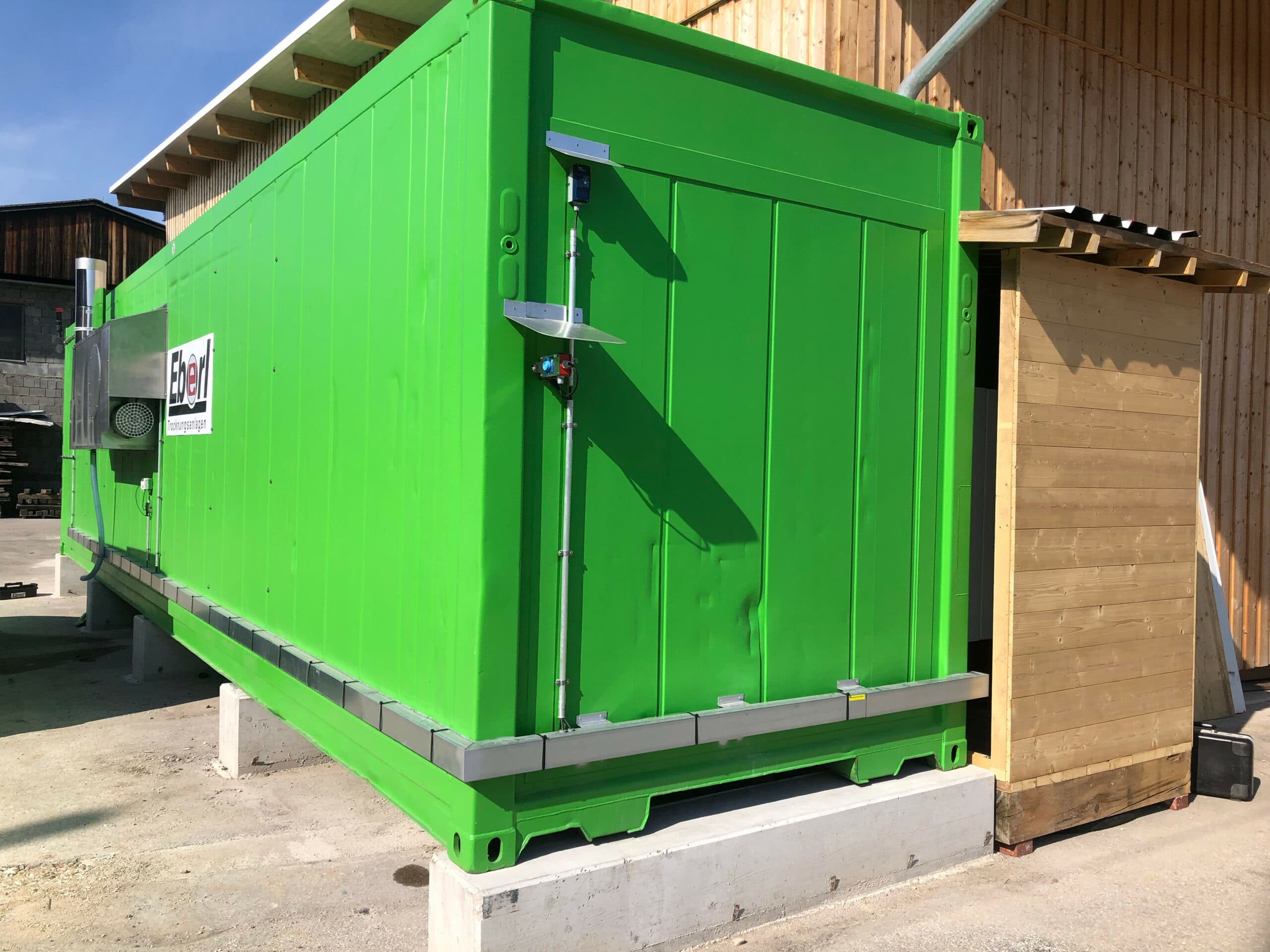 Leistungen moderne Trocknungsanlage scaled